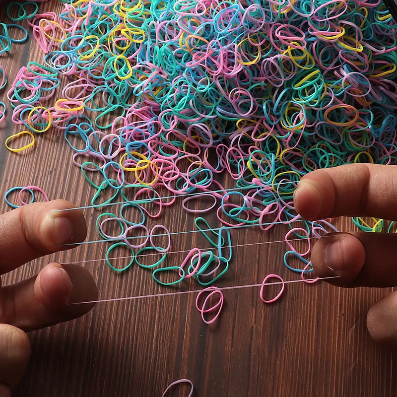 Vibrant 1000/2000 Pcs Colorful Disposable Rubber Hair Bands - Perfect Ponytail Holders for Kids!